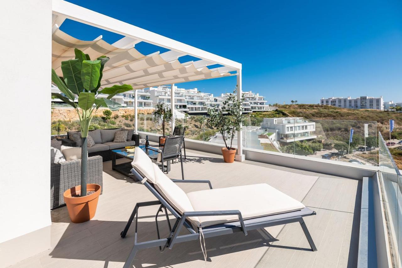 Апартаменты Unique 3-Bdrm Townhouse, Stunning View, Pool & Bbq Эстепона Экстерьер фото