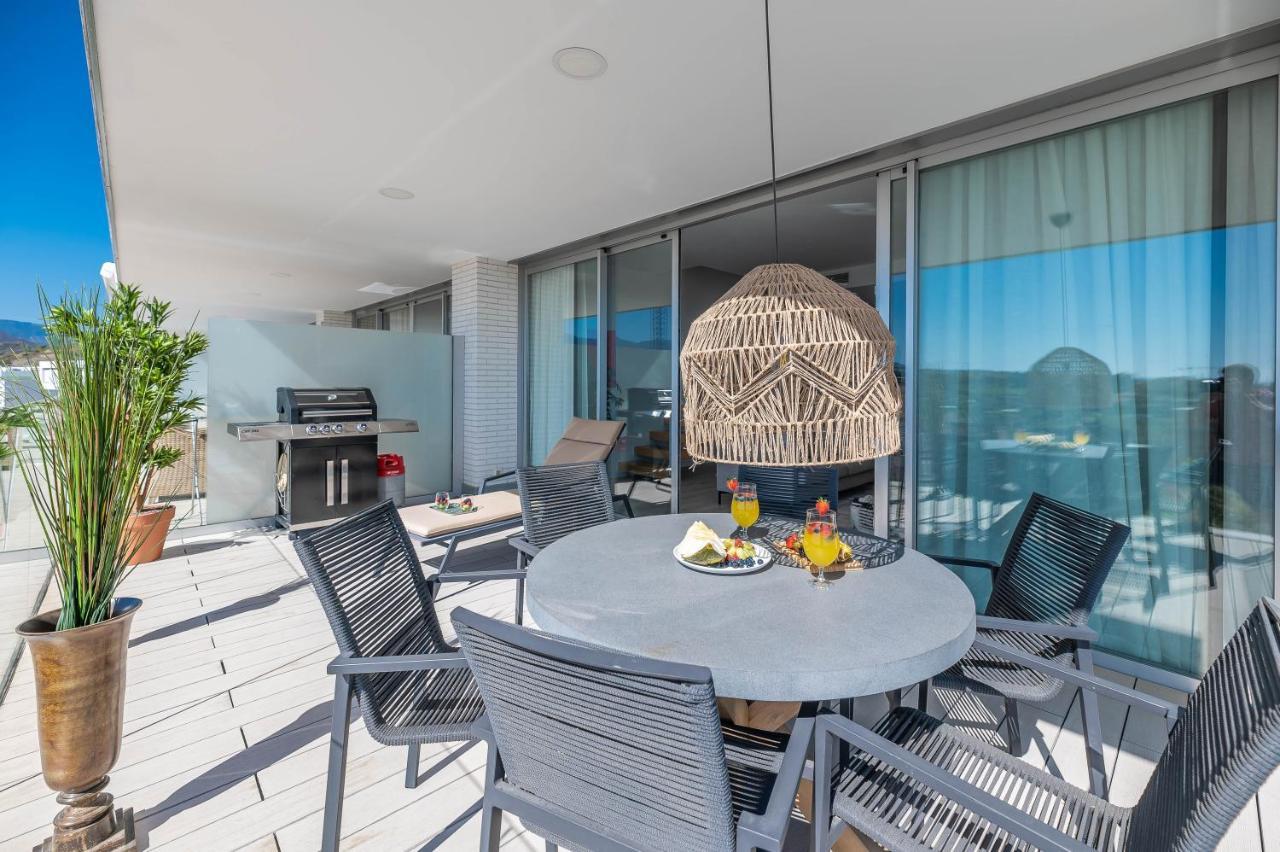 Апартаменты Unique 3-Bdrm Townhouse, Stunning View, Pool & Bbq Эстепона Экстерьер фото