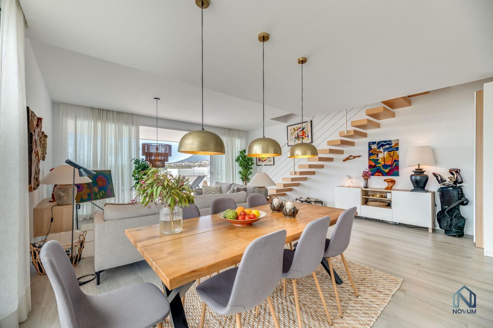 Апартаменты Unique 3-Bdrm Townhouse, Stunning View, Pool & Bbq Эстепона Экстерьер фото